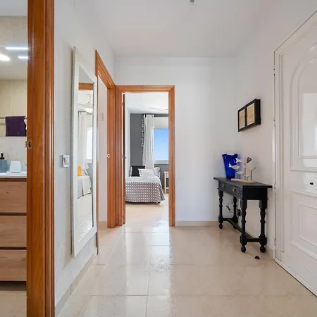 Montserrat Apartment *